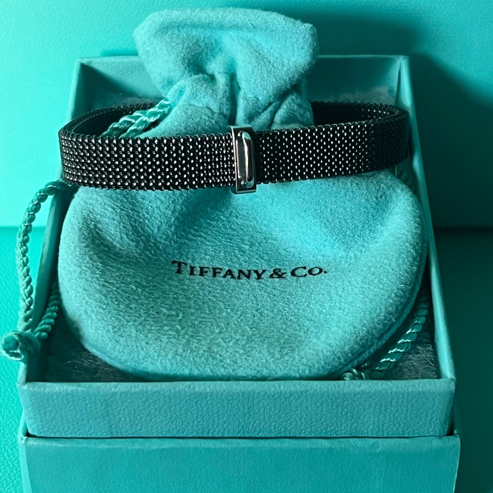 🌸🌸 Authentic Tiffany & Co. Black Steel Mesh Charm Bracelet
